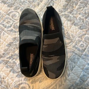 Cushionaire camo shoes